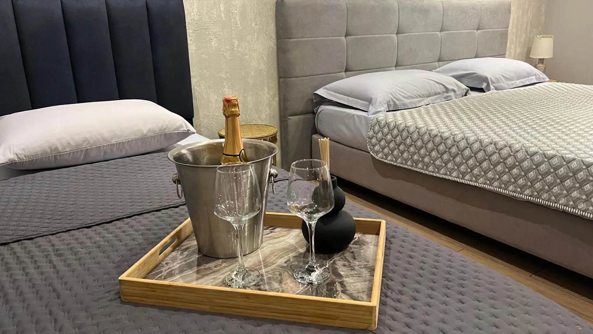 Tirana Blloku Apartment Albánie