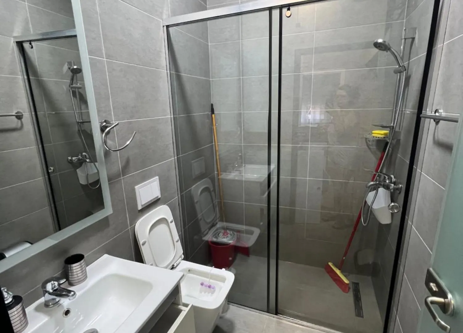Tirana Blloku Apartment אלבניה