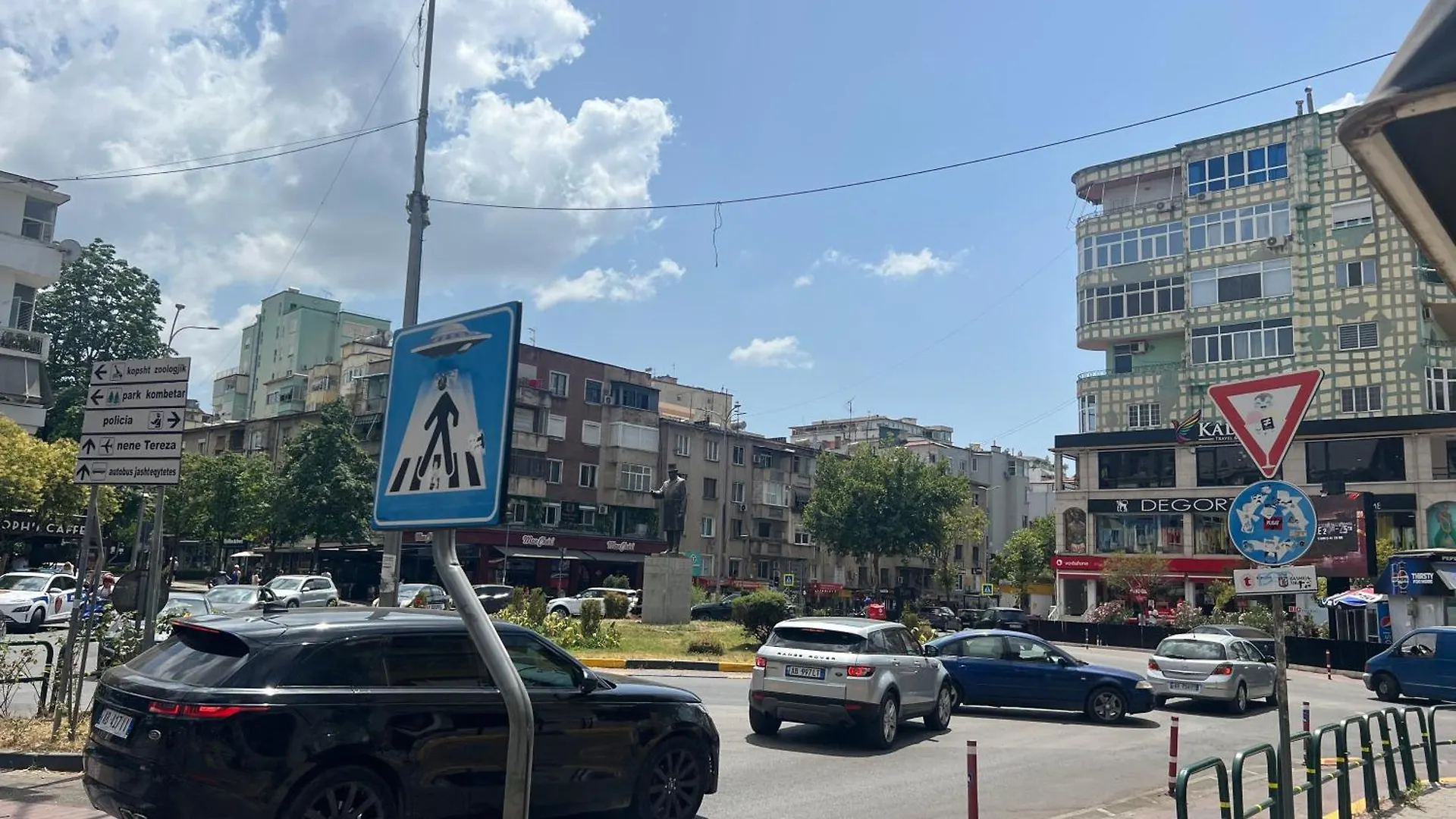 Tirana Blloku Apartment